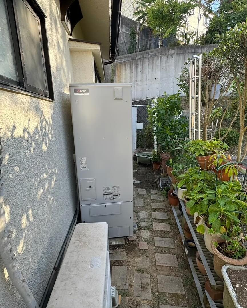 加古川市で三菱エコキュートSRT-S376への交換工事をして...